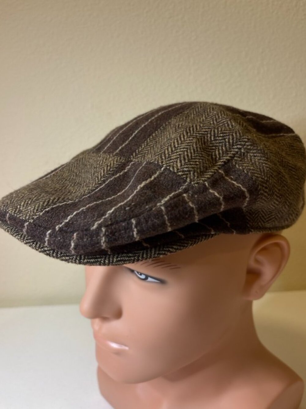 Cremieux Men's Brown Herringbone Flat Cap Newsboy Cap L/XL